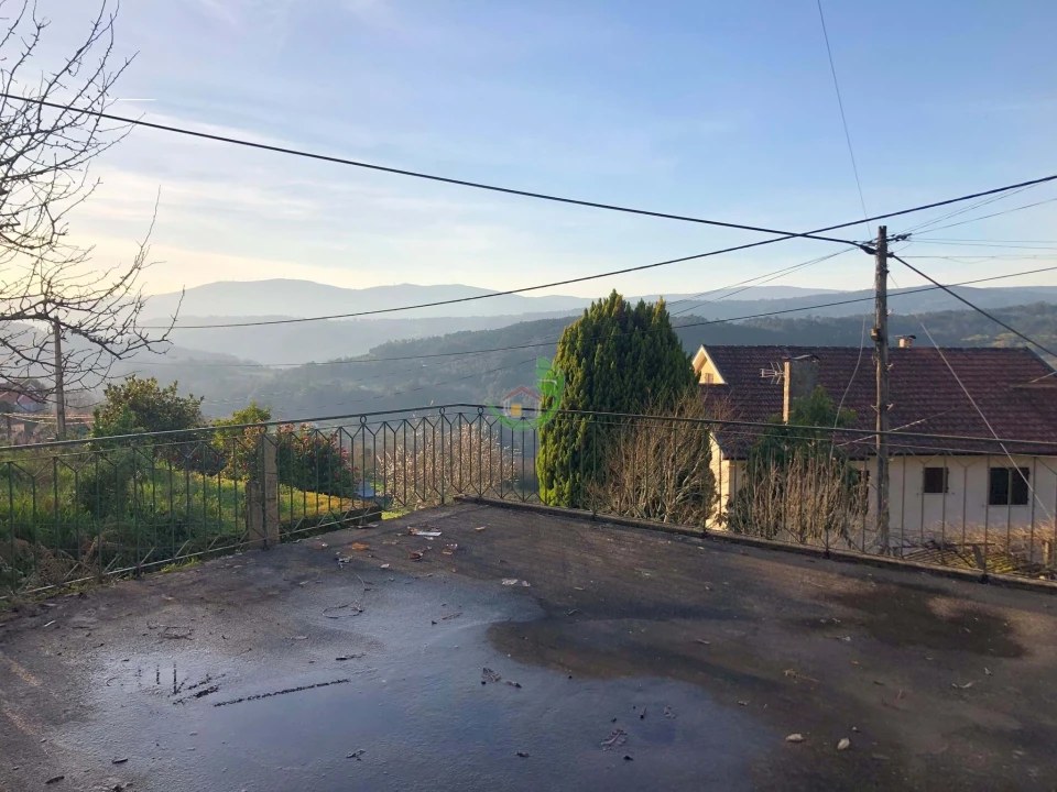 Moradia T4 para Venda em Chaviães e Paços Foto 11