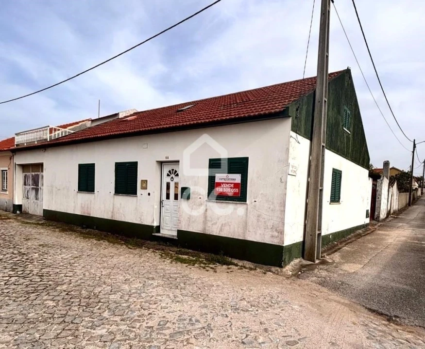 Moradia T3 para Venda em Vieira de Leiria Foto 1