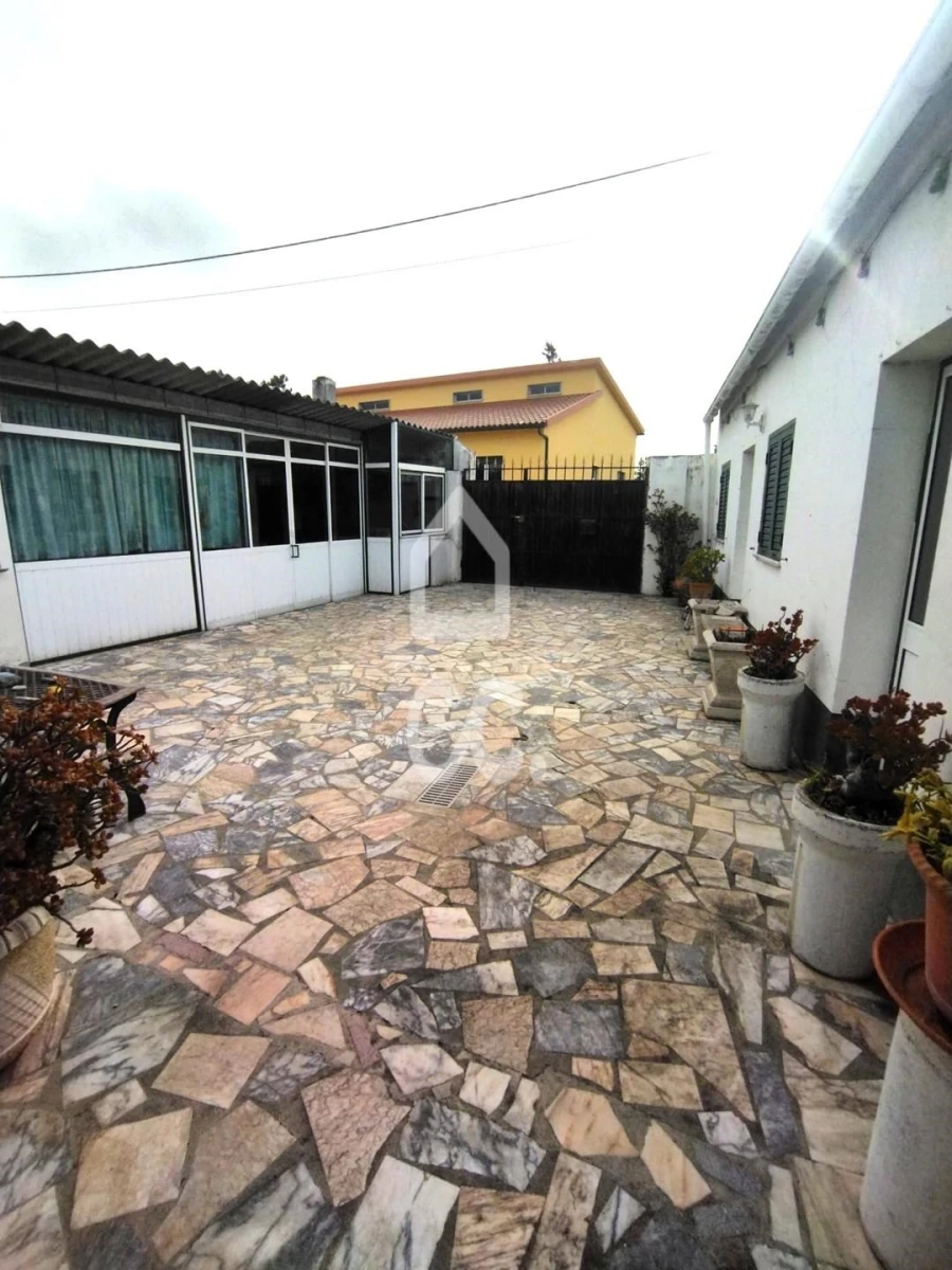 Moradia T3 para Venda em Vieira de Leiria Foto 5