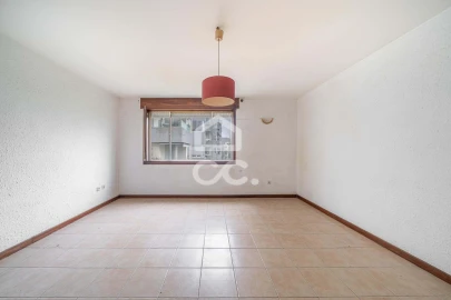 Apartamento T2 para Venda em Cidade da Maia