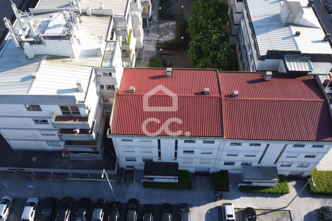 Apartamento T2 para Venda em Cidade da Maia Foto 22