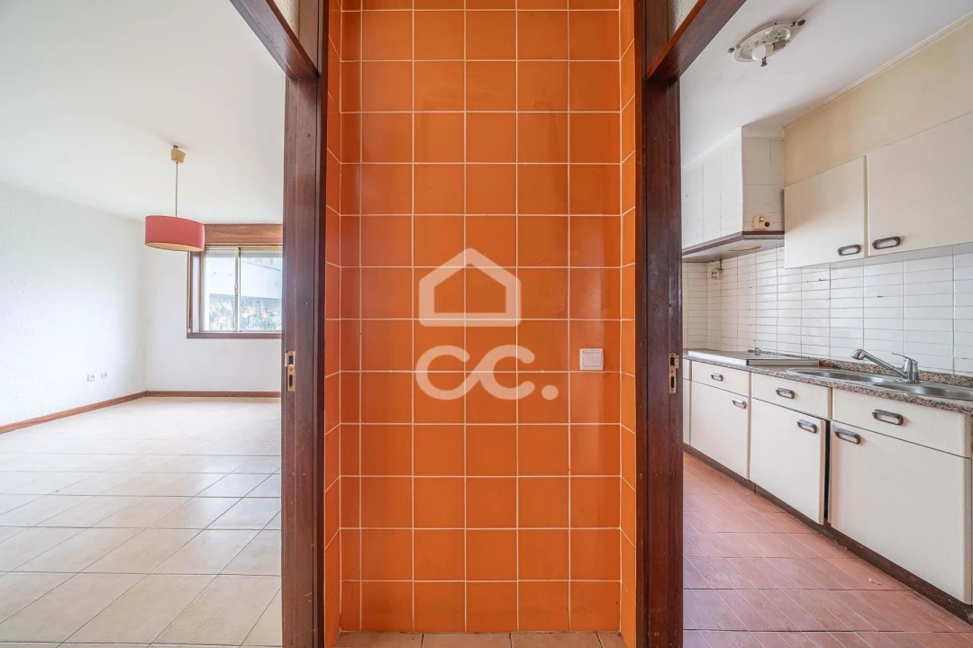 Apartamento T2 para Venda em Cidade da Maia Foto 16
