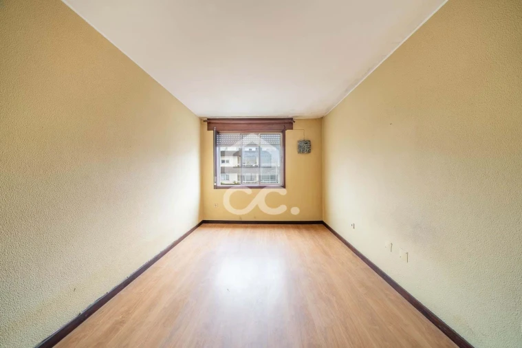 Apartamento T2 para Venda em Cidade da Maia Foto 11