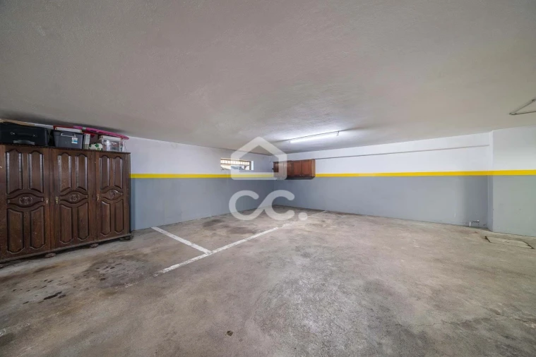 Apartamento T2 para Venda em Cidade da Maia Foto 19