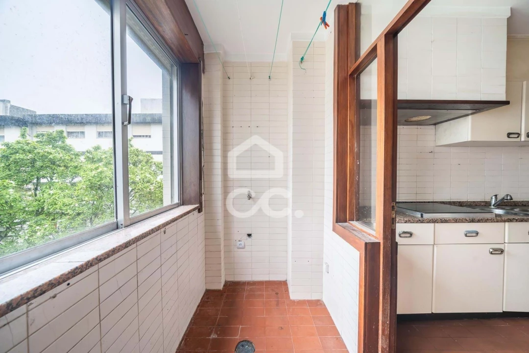 Apartamento T2 para Venda em Cidade da Maia Foto 6