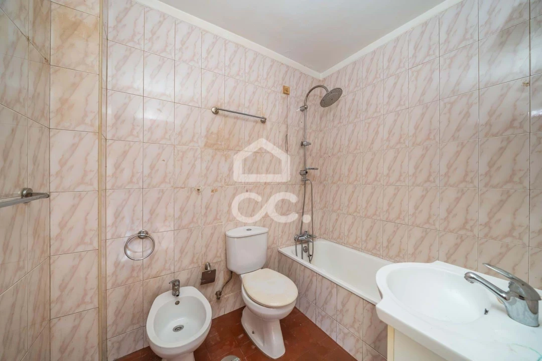 Apartamento T2 para Venda em Cidade da Maia Foto 13