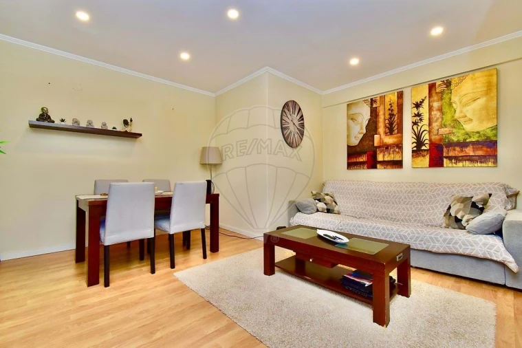 Apartamento T3 para Venda em Odivelas Foto 5