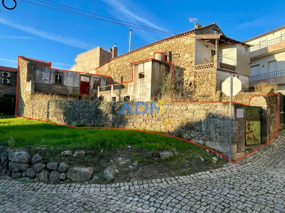 Terreno para Venda em Pero Viseu Foto 2