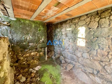 Terreno para Venda em Pero Viseu