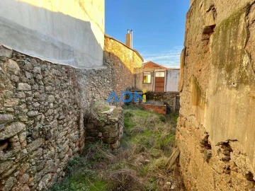 Terreno para Venda em Pero Viseu