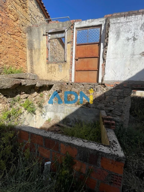 Terreno para Venda em Pero Viseu