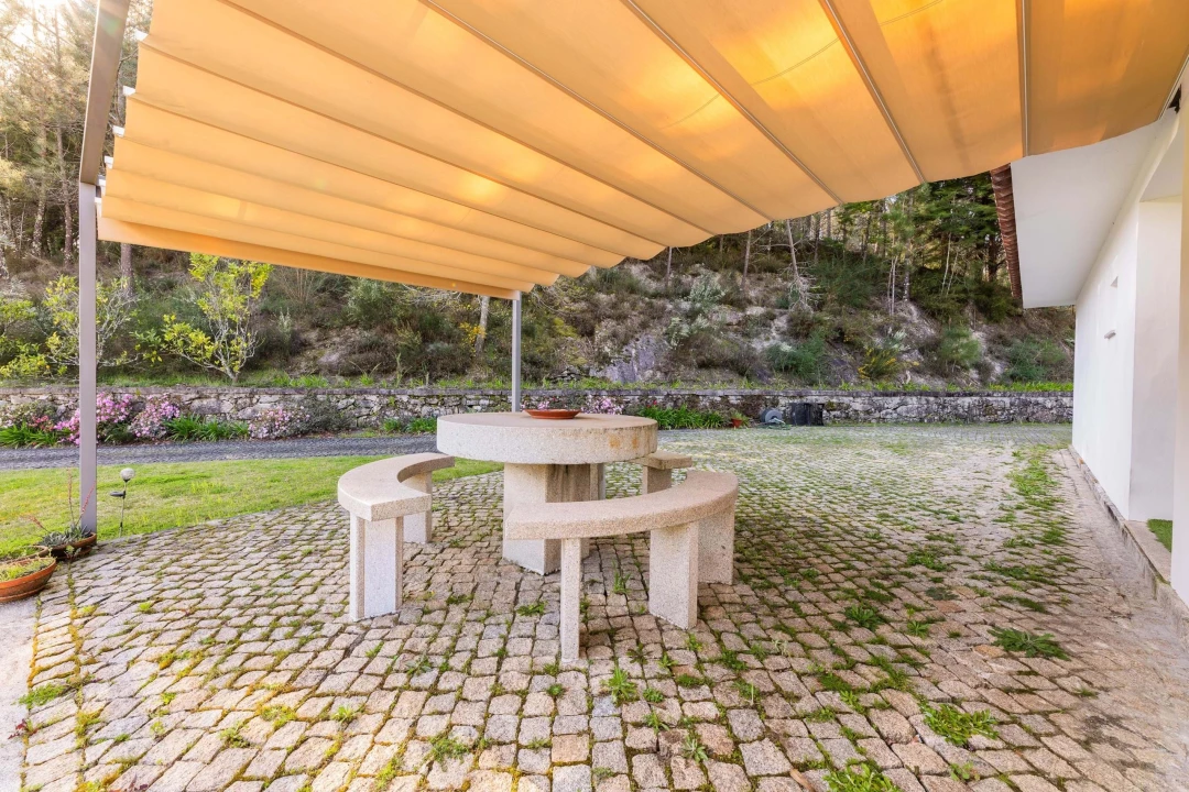 Quinta T3 para Venda em Bouro (Santa Maria) Foto 8