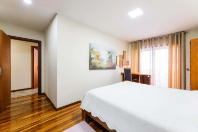 Apartamento T3 para Venda em Real, Dume e Semelhe