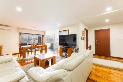 Apartamento T3 para Venda em Real, Dume e Semelhe