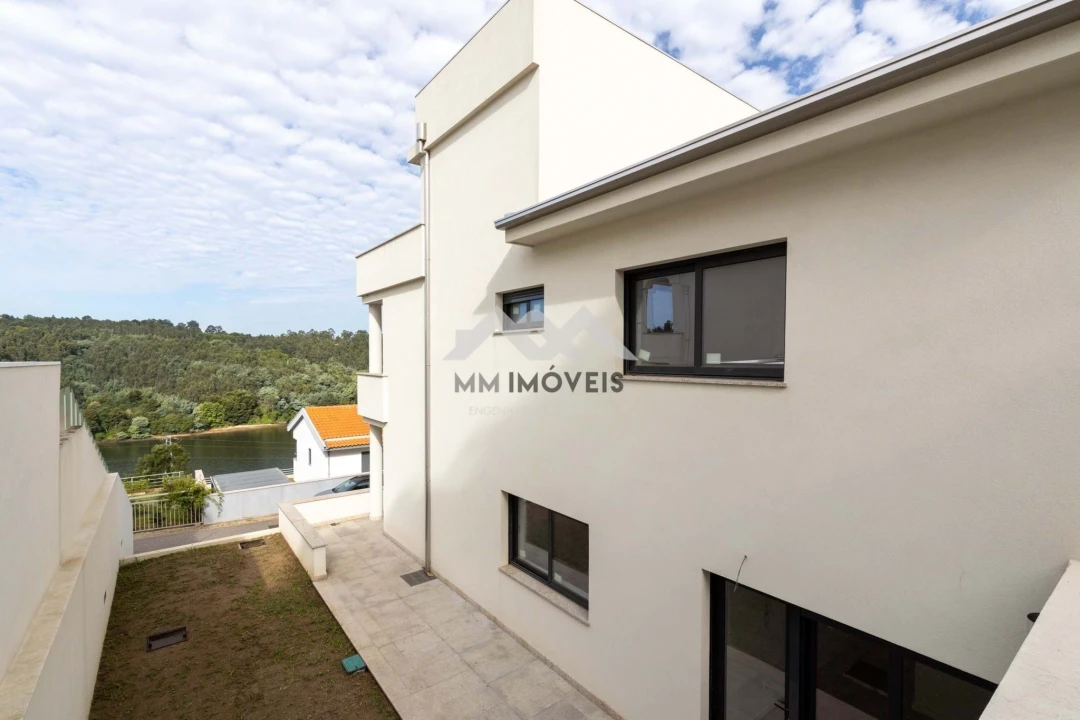 Moradia T3 para Venda em Gondomar (São Cosme), Valbom e Jovim Foto 34