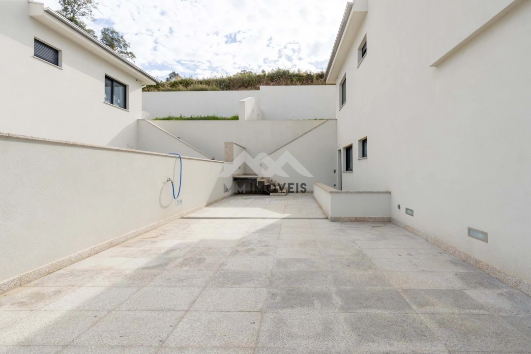 Moradia T3 para Venda em Gondomar (São Cosme), Valbom e Jovim Foto 29