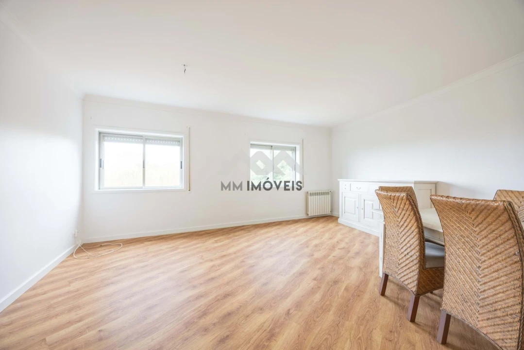 Apartamento T2 para Arrendamento em Canidelo Foto 24