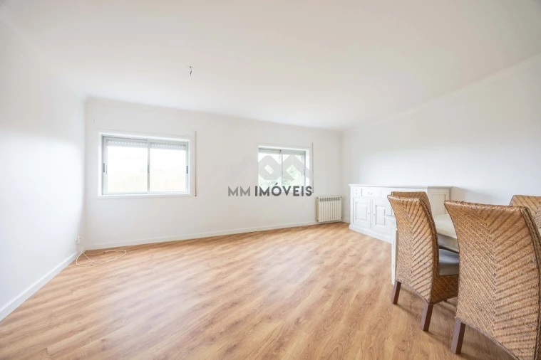 Apartamento T2 para Arrendamento em Canidelo Foto 24