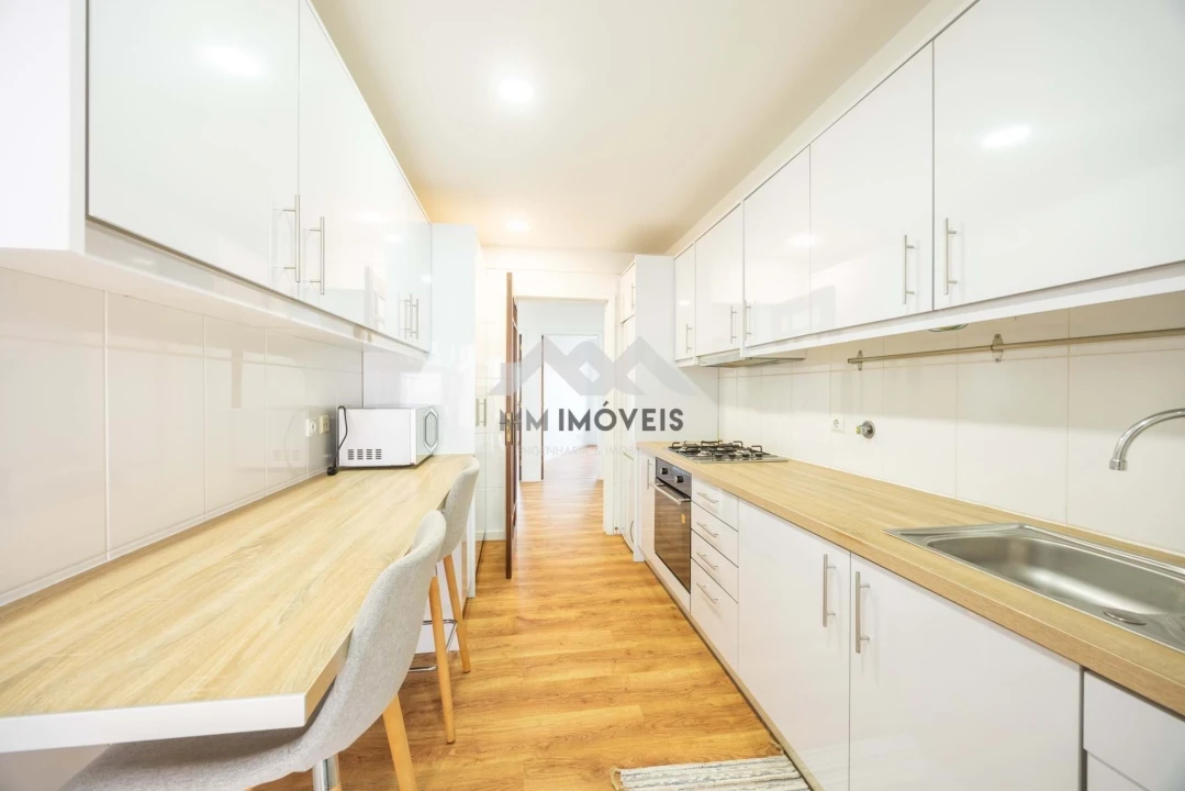 Apartamento T2 para Arrendamento em Canidelo Foto 17