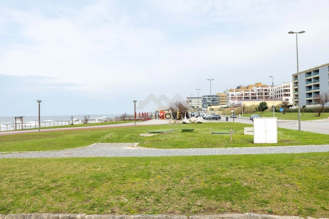 Apartamento T2 para Arrendamento em Canidelo Foto 2