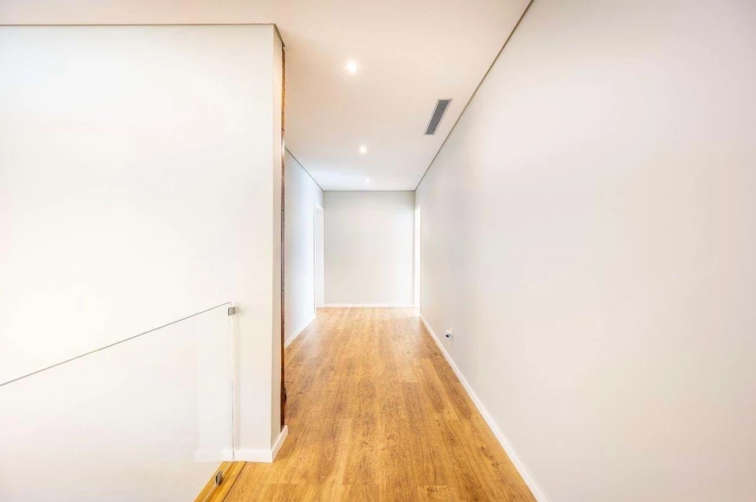 Moradia T3 para Venda em Guilhufe e Urrô Foto 11