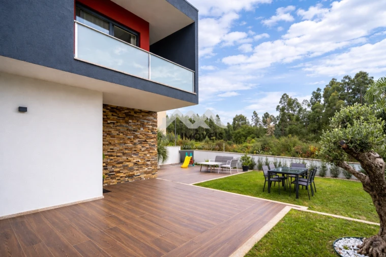 Moradia T3 para Venda em Guilhufe e Urrô Foto 2