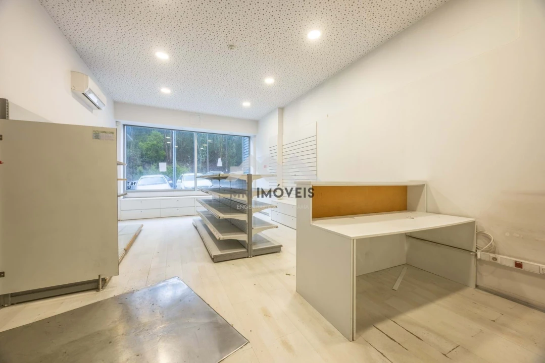 Armazém para Arrendamento em Ermesinde Foto 2