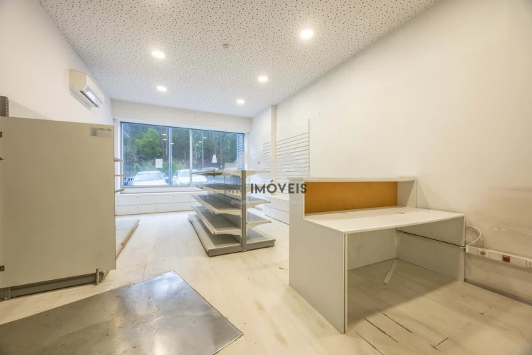 Armazém para Arrendamento em Ermesinde Foto 2