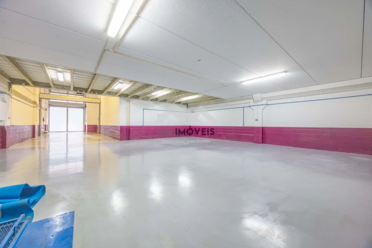 Armazém para Arrendamento em Ermesinde Foto 10