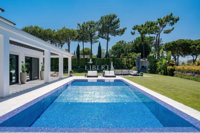 Moradia T4 para Venda em Almancil