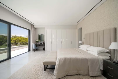 Moradia T4 para Venda em Almancil