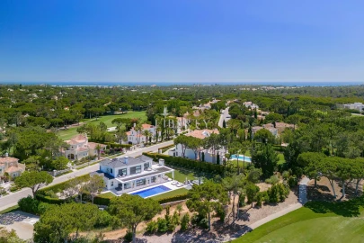 Moradia T4 para Venda em Almancil