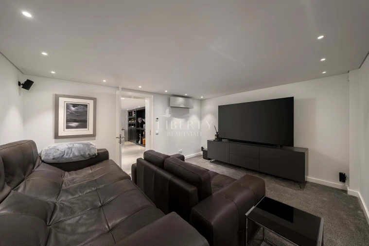 Moradia T4 para Venda em Almancil Foto 28