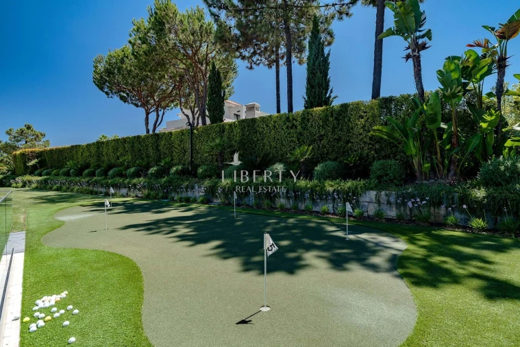 Moradia T4 para Venda em Almancil Foto 14