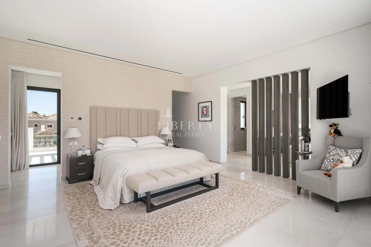 Moradia T4 para Venda em Almancil Foto 24