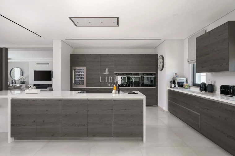 Moradia T4 para Venda em Almancil Foto 7