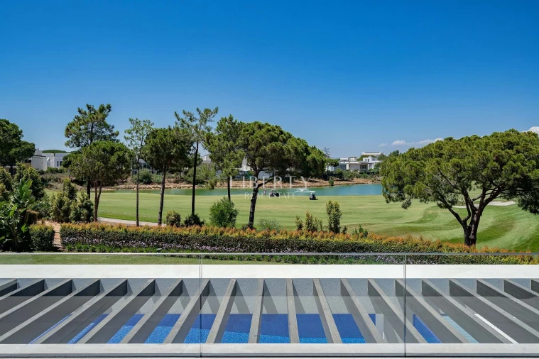 Moradia T4 para Venda em Almancil Foto 19