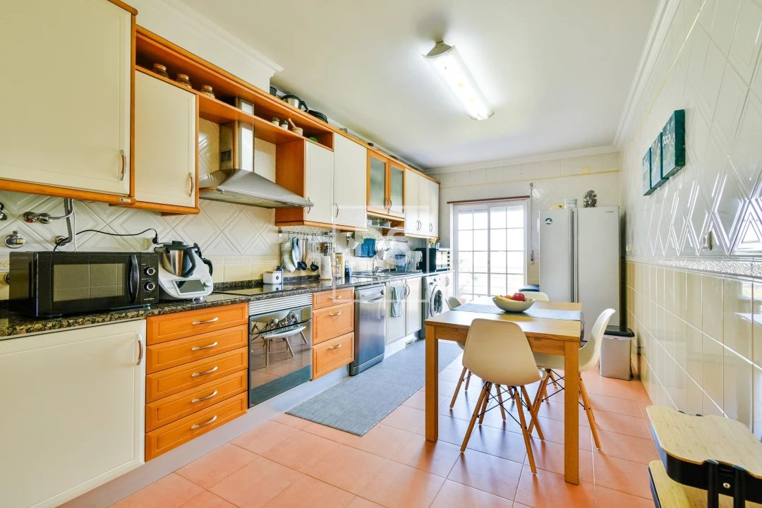 Apartamento T2 para Venda em Ericeira Foto 4