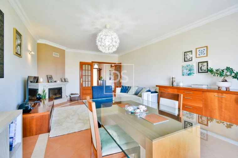 Apartamento T2 para Venda em Ericeira Foto 3