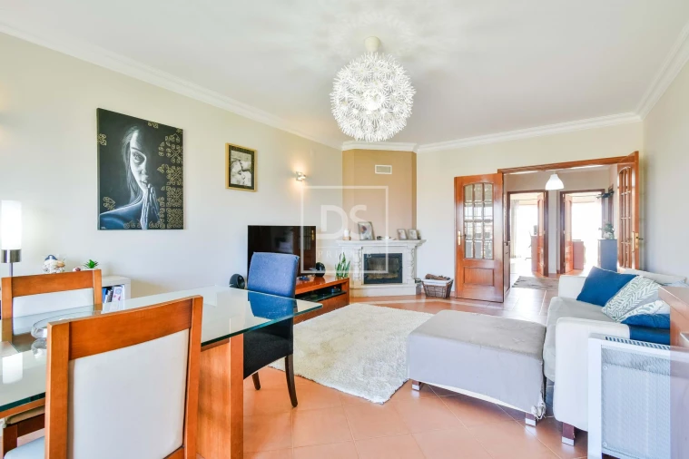 Apartamento T2 para Venda em Ericeira Foto 2