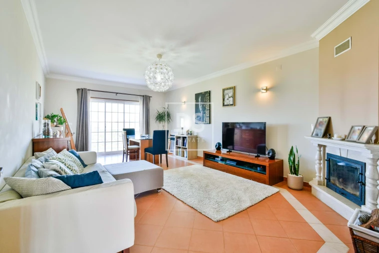 Apartamento T2 para Venda em Ericeira Foto 1