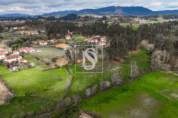 Terreno para Venda em Arca e Ponte de Lima Foto 1