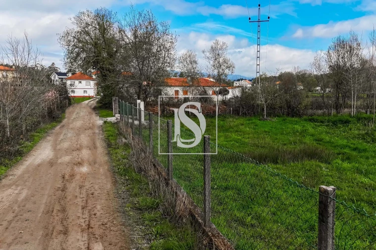 Terreno para Venda em Arca e Ponte de Lima Foto 18