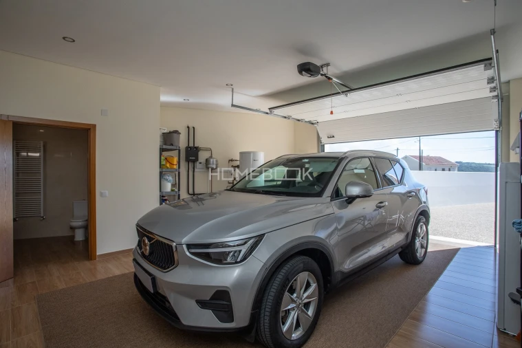 Moradia T4 para Venda em Igreja Nova e Cheleiros Foto 52