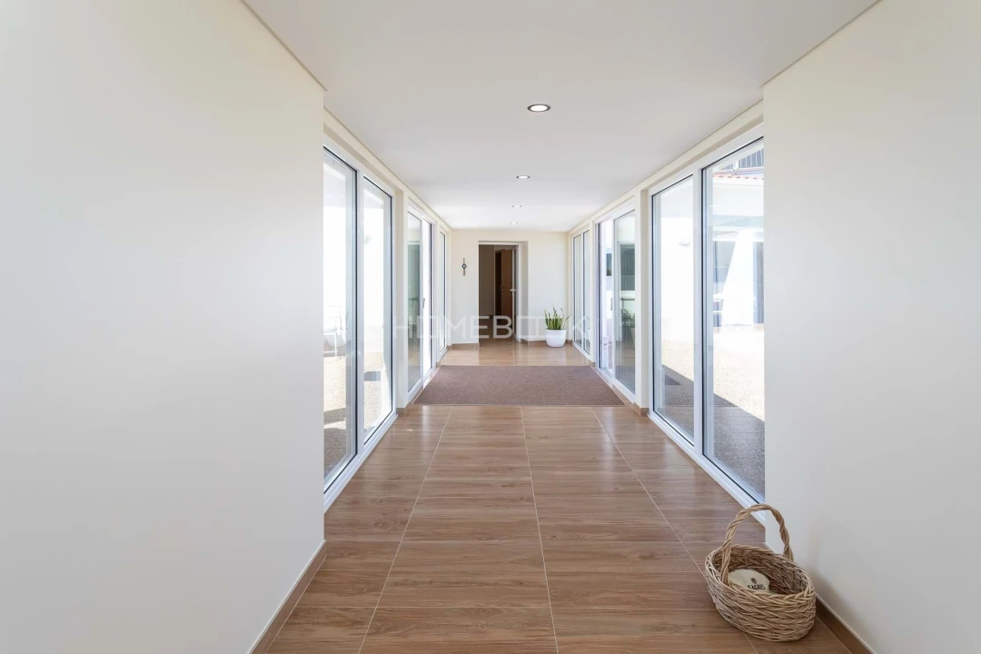 Moradia T4 para Venda em Igreja Nova e Cheleiros Foto 33