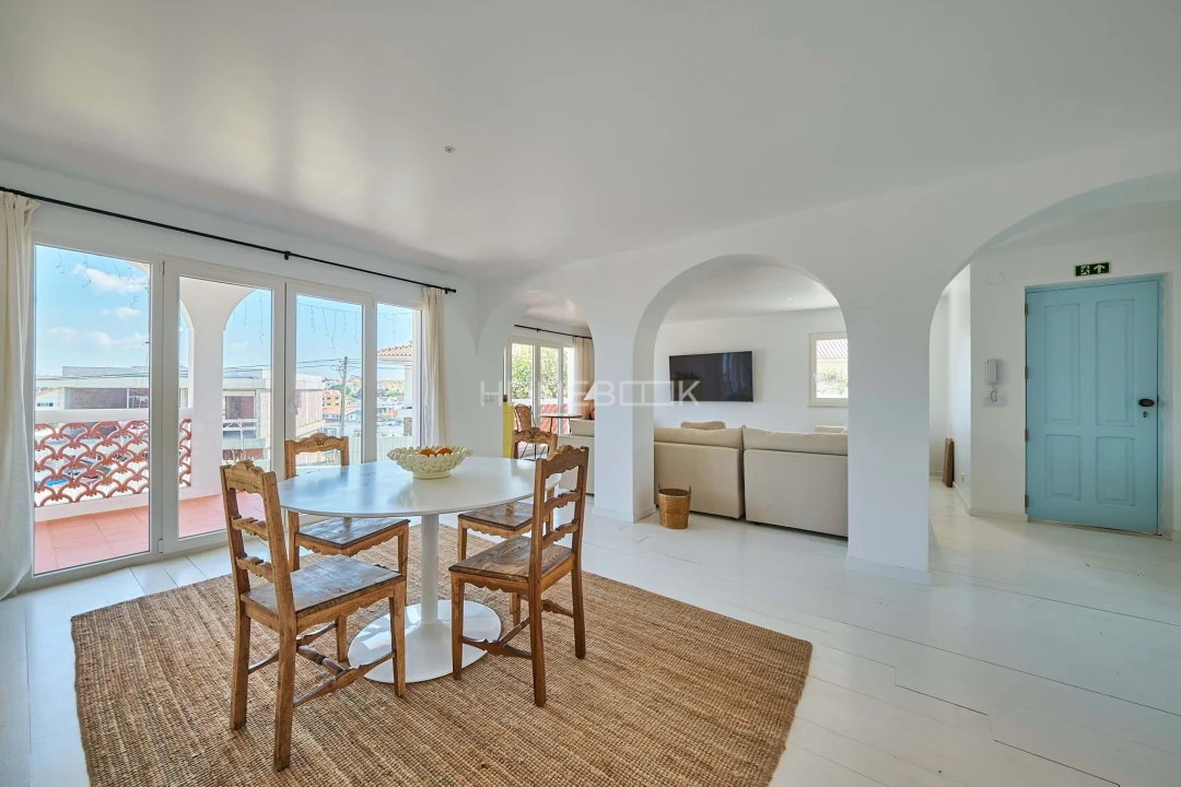 Moradia T5 para Venda em Charneca de Caparica e Sobreda Foto 4