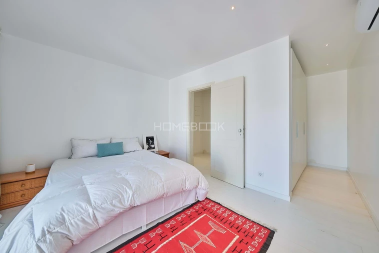 Moradia T5 para Venda em Charneca de Caparica e Sobreda Foto 34