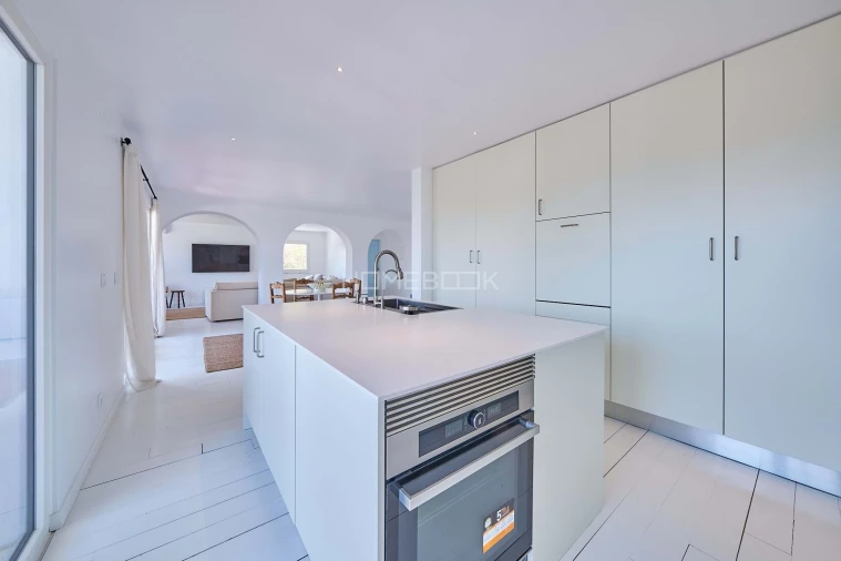 Moradia T5 para Venda em Charneca de Caparica e Sobreda Foto 8