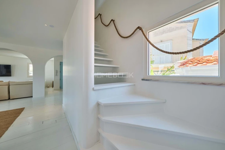 Moradia T5 para Venda em Charneca de Caparica e Sobreda Foto 16