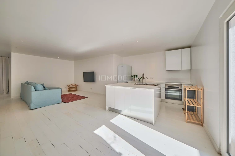 Moradia T5 para Venda em Charneca de Caparica e Sobreda Foto 37